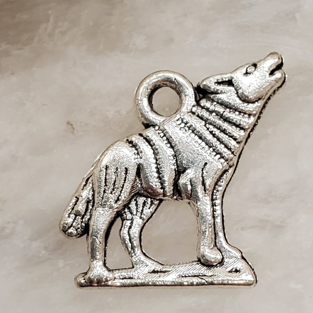 Stamped 925 Silver Wolf Style Charm Pendant